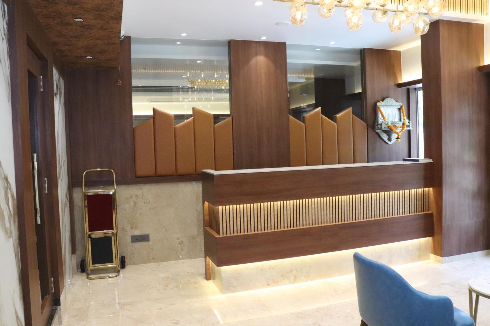 Hotel Golden Nest Thane Εξωτερικό φωτογραφία
